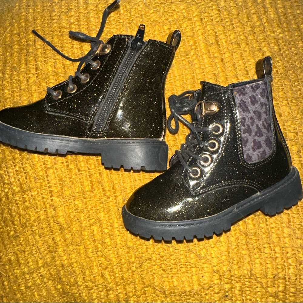 Kids Glitter Black Boots